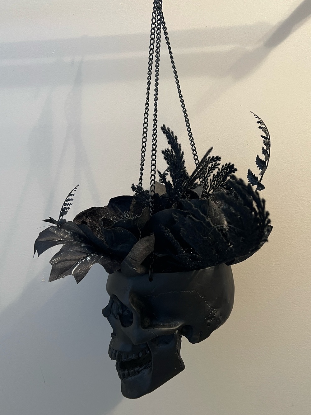 House & Garden Halloween Black Skull Hanging Decor w/Faux Florals & Ferns